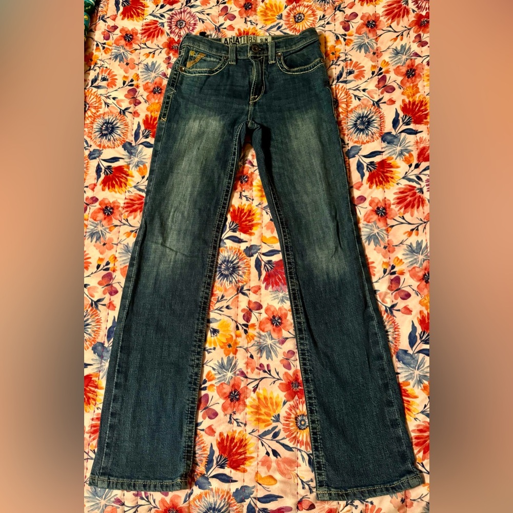 *Like New* Boys Ariat jeans B5 Slm size 16